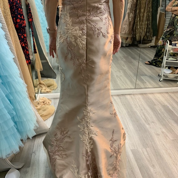 Terani Couture Evening Gown, new - Picture 7 of 8